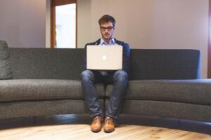 Die Kunst Des Networking: Vorteile Für Studenten An Der Handelshochschule